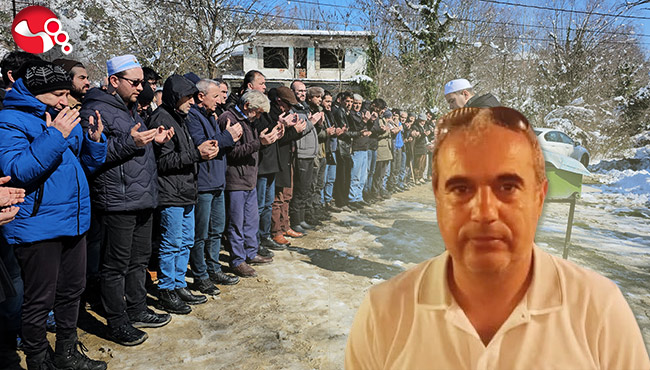 Ecel 47 yaşındaki öğretmeni karla kaplı anteni temizlerken yakaladı