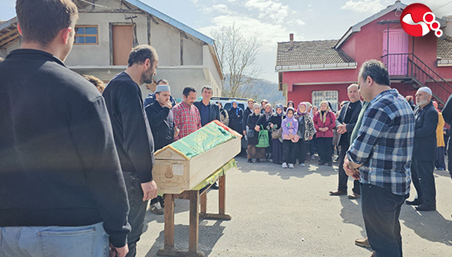 Öldürülen kadın memleketinde toprağa verildi