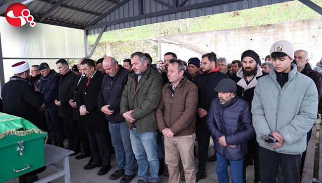 Şehit annesi son yolculuğuna uğurlandı