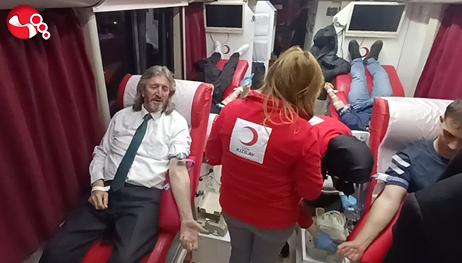 Gazeteciler kan verdi