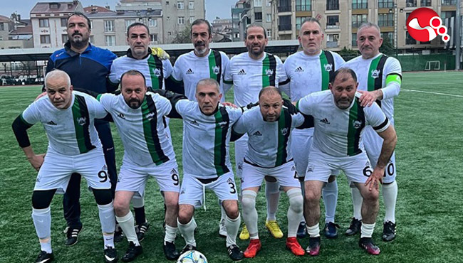 Turgut Tanyıldız Masterler’da kaptan Sesli 3 golle yıldızlaştı