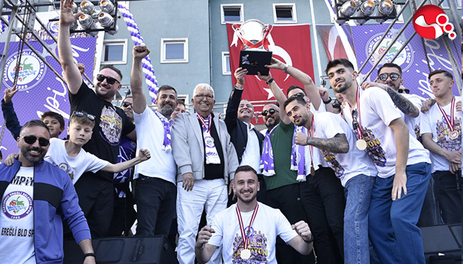 İŞTE ŞAMPİYON İŞTE KDZ.EREĞLİ BELEDİYESPOR...