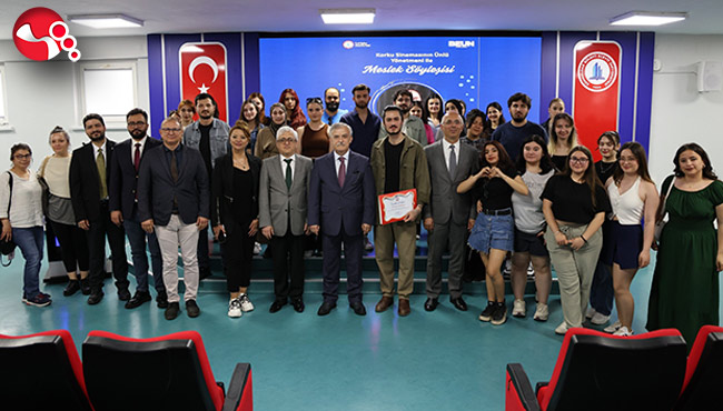 Sinema yönetmeni Mert Uzunmehmet öğrencilerle bir araya geldi