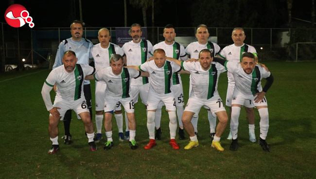 Turgut Tanyıldız Masterler ilk maçını farklı kazandı...