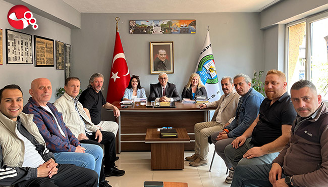 Başkan Akbıyık'tan Başkan Arı'ya 'Hayırlı Olsun' ziyareti....