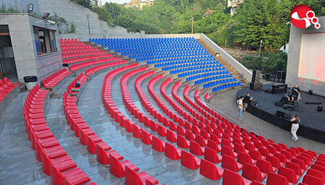 Amfi Tiyatro Yenilendi