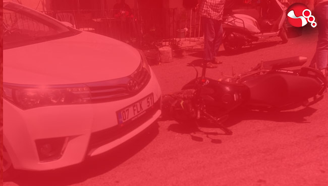 Otomobille Motosiklet çarpıştı