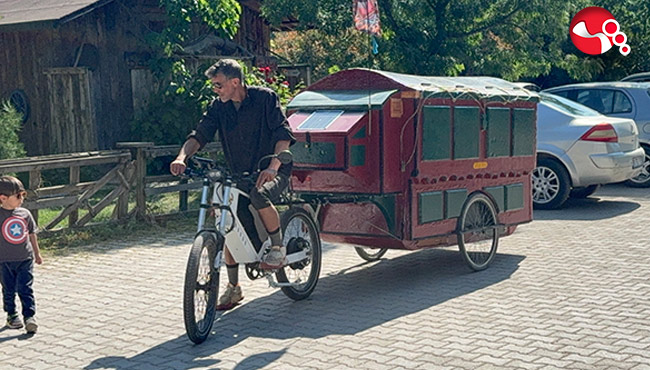 Kendi yaptığı karavanla dünya turuna çıktı