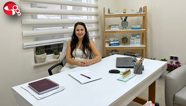 KLİNİK PSİKOLOG ŞULE ABACI EREL YENİ OFİSİNDE
