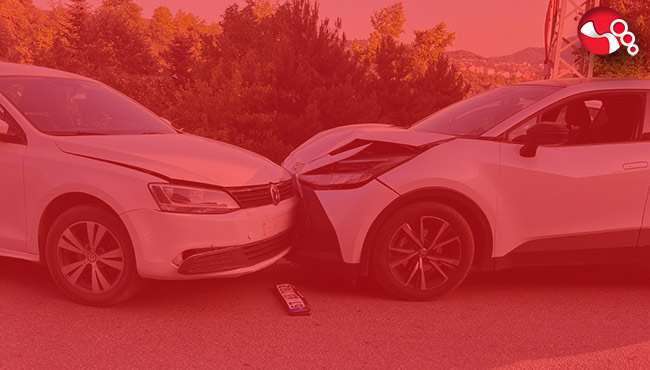 Kafa kafaya çarpıştılar!