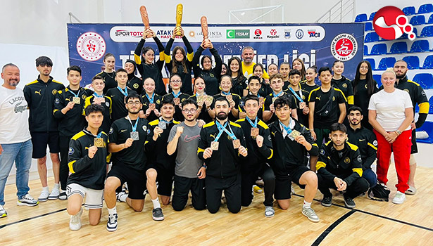 Karate Türkiye Premier Ligi'nin ikinci etabı Zonguldak’ta gerçekleştirildi