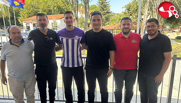 İlk transfer kaleci Bilal Karataş...