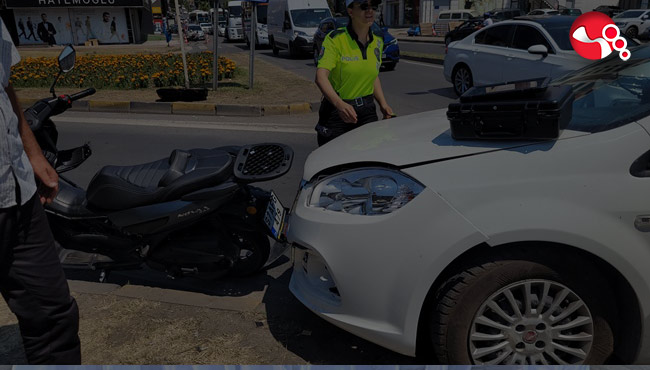 Yol vereyim derken çarpıştılar!....