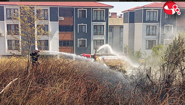 Hastane yakınında yangın paniği!