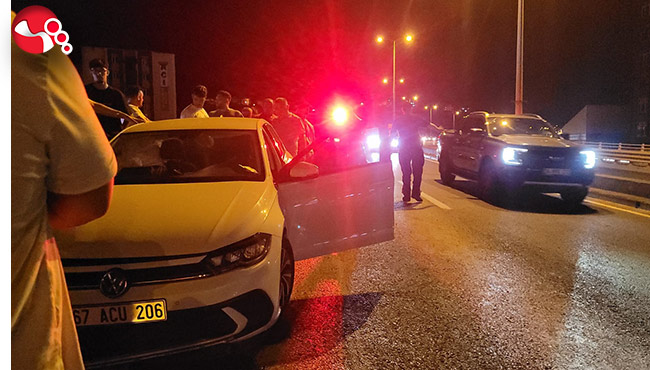 Otomobil bariyerlere çarptı!