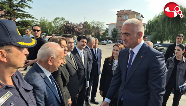 Bakan Ersoy, Bartın'da