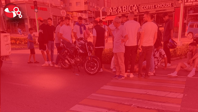 Motosikletler çarpıştı!....