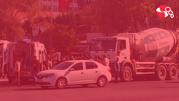 Motosiklet mikserin altında kaldı!....