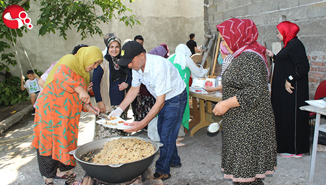 Bu da özbek pilavlı düğün!....