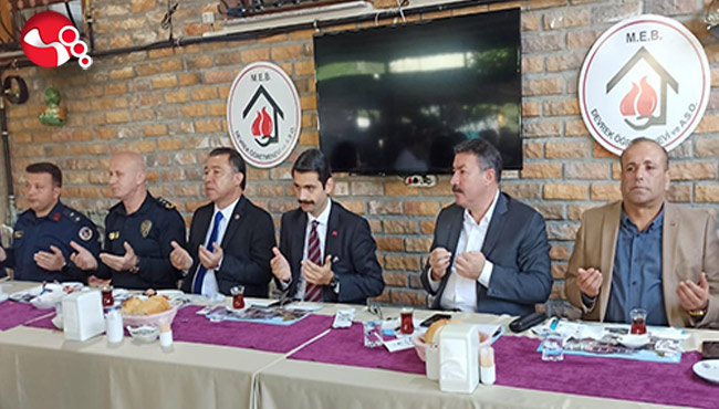 Muhtarlar ve protokol bir araya geldi