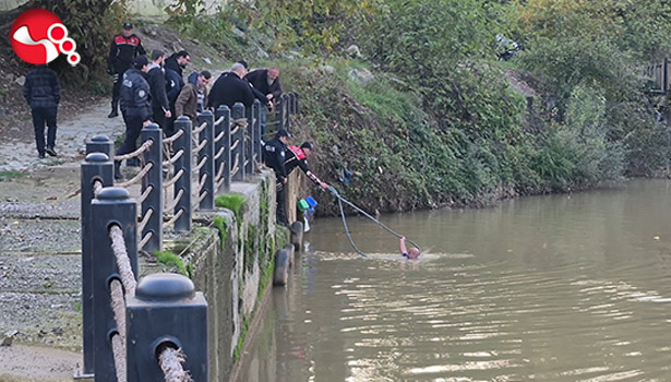 Eşiyle tartıştı ,ırmağa atladı!....