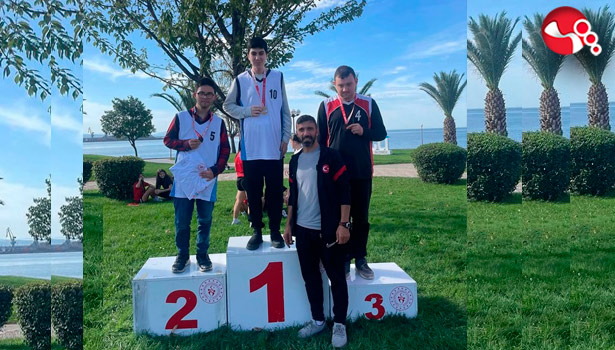 Cumhuriyet coşkusuyla koştular!...