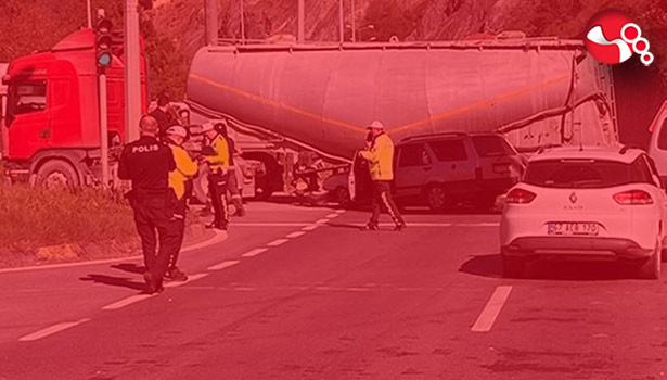 TIR'ın altına girdi.....