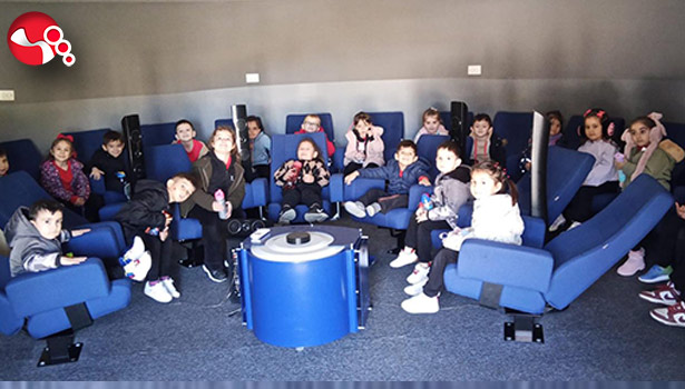 Öğrenciler uzayı keşfediyor!.....