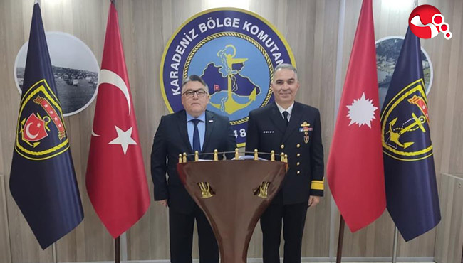 Karadeniz Bölge Komutanı Korkut Rektör Özölçer'i makamında ağırladı