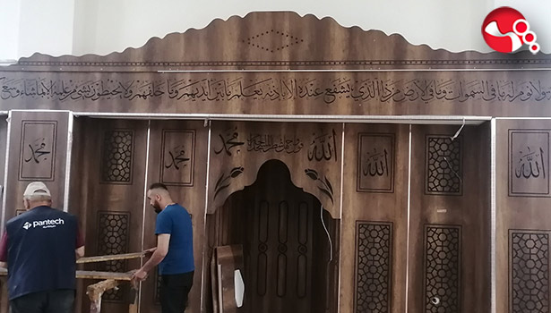 50 yılda 63 camiye mihrap ve minber yaptı ...