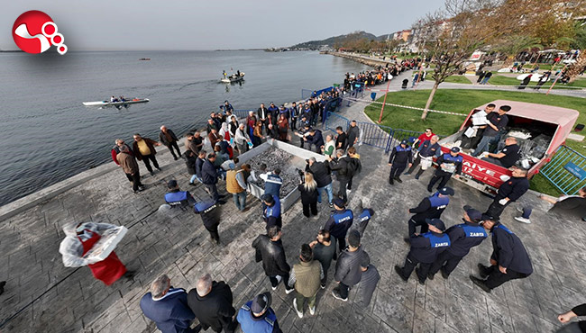 16. HAMSİ FESTİVALİ’NDE BALIKLAR DAĞITILDI