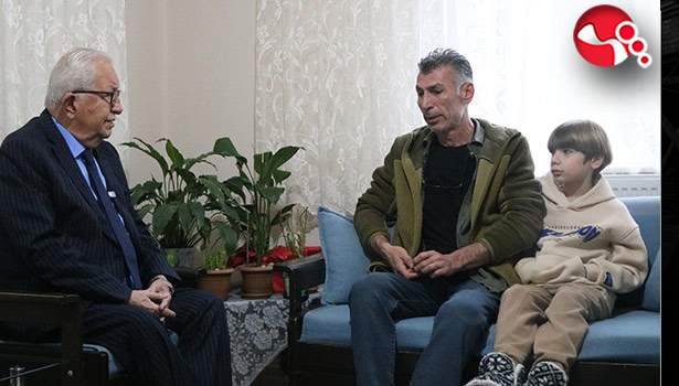 Başkan Posbıyık,depremzede aileyi yalnız bırakmadı