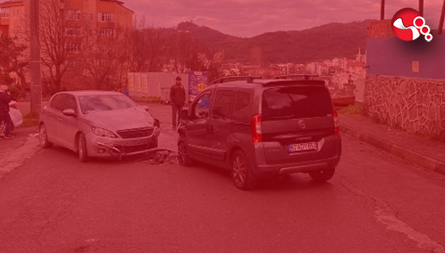 KAFA KAFAYA ÇARPIŞTILAR