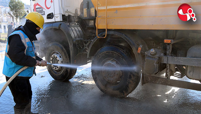 HAFRİYAT KAMYONLARI YIKANMAYA BAŞLADI