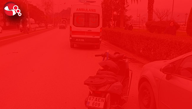 Motosiklet yayaya çarptı!