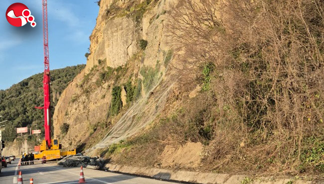 Örümcek adamlar yamaçları çelik ağlarla örüyor