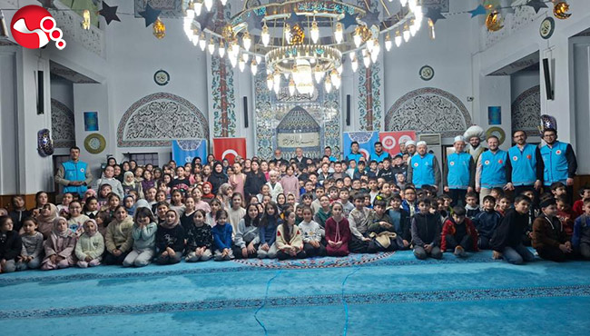 Çocuklar için iftar programı düzenlendi