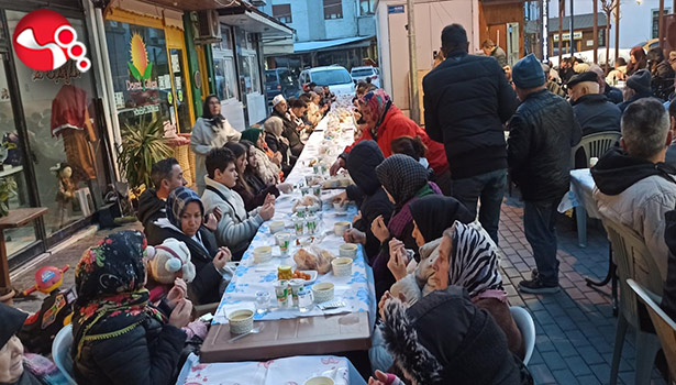 Sokak iftarında buluştular