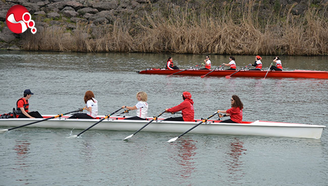 Kano yarışlarında nefesler tutuldu....