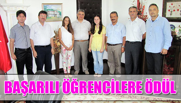 SBS'DE BAŞARILI OLAN ÖĞRENCİLER ÖDÜLLENDİRİLDİ