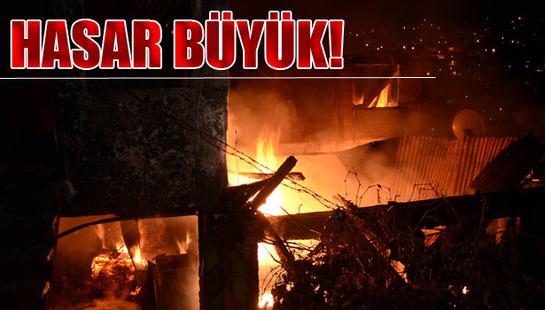 ZONGULDAK'TA SİGARA İZMARİTİNDEN 4 EV YANDI