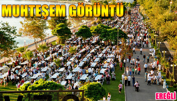 15 BİN KİŞİ SAHİLDE ORUÇ AÇTI