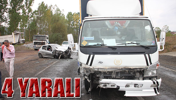 KAMYONET OTOMOBİLLE KAFA KAFAYA ÇARPIŞTI