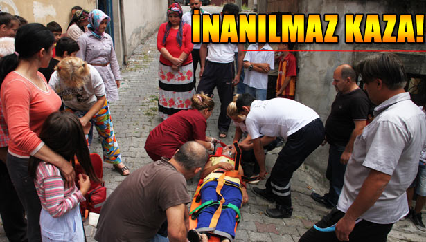 ÇAMAŞIR İPİ KOPUNCA KAFA ÜSTÜ YERE ÇAKILDI