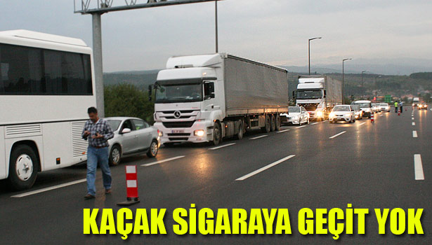 OTOMOBİLİN BAGAJINDAN 6 BİN PAKET KAÇAK SİGARA ÇIKTI