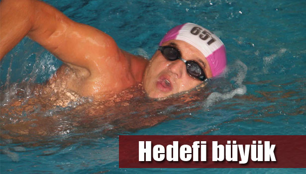 ENGELLİ YÜZÜCÜNÜN HEDEFİ MİLLİ FORMAYI GİYMEK