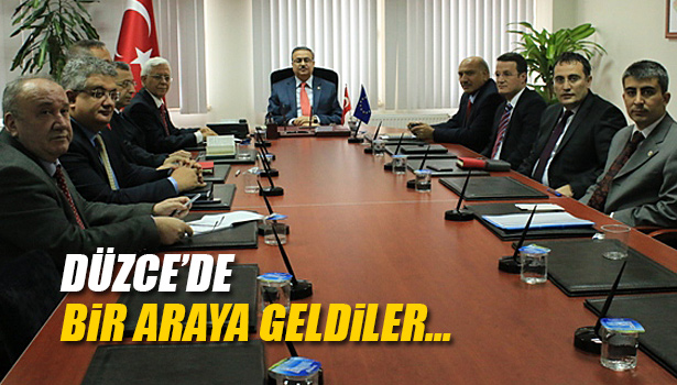 VALİ SU MÜDÜRLERLE BİR ARAYA GELDİ