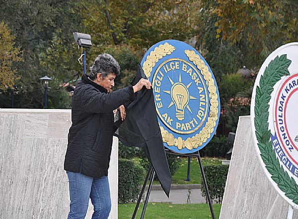 AK PARTİYE SİYAH TÜLBENT!