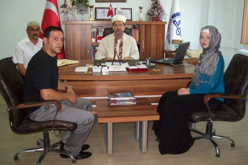 ALMAN CAROLİNA MÜSLÜMAN OLUP MERYEM ADINI ALDI...