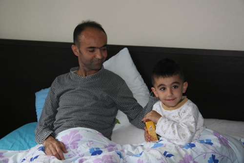 ANNE VE BABASINDAN ALDIĞI BÖBREKLER İFLAS ETTİ..